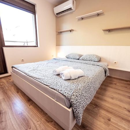 Bright 1Bdr Apartment With A Balcony Sofia Bagian luar foto
