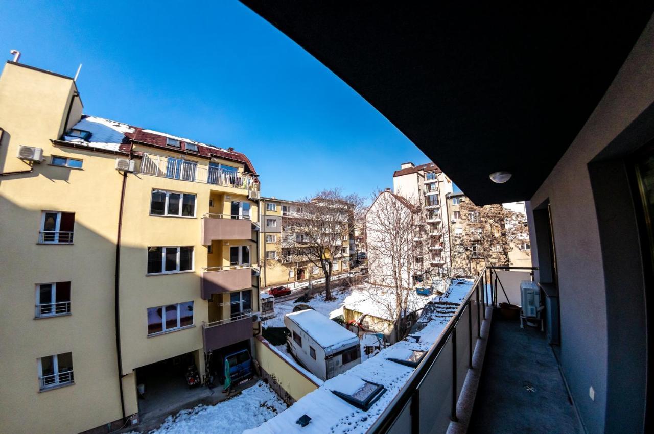 Bright 1Bdr Apartment With A Balcony Sofia Bagian luar foto